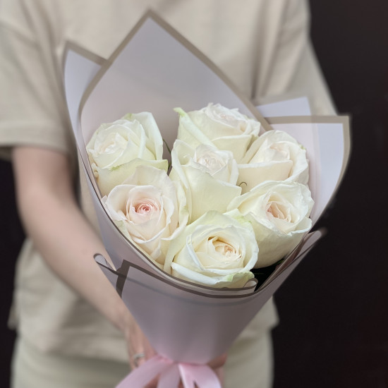 Пионовидная роза Букет из 7 белых пионовидных роз
